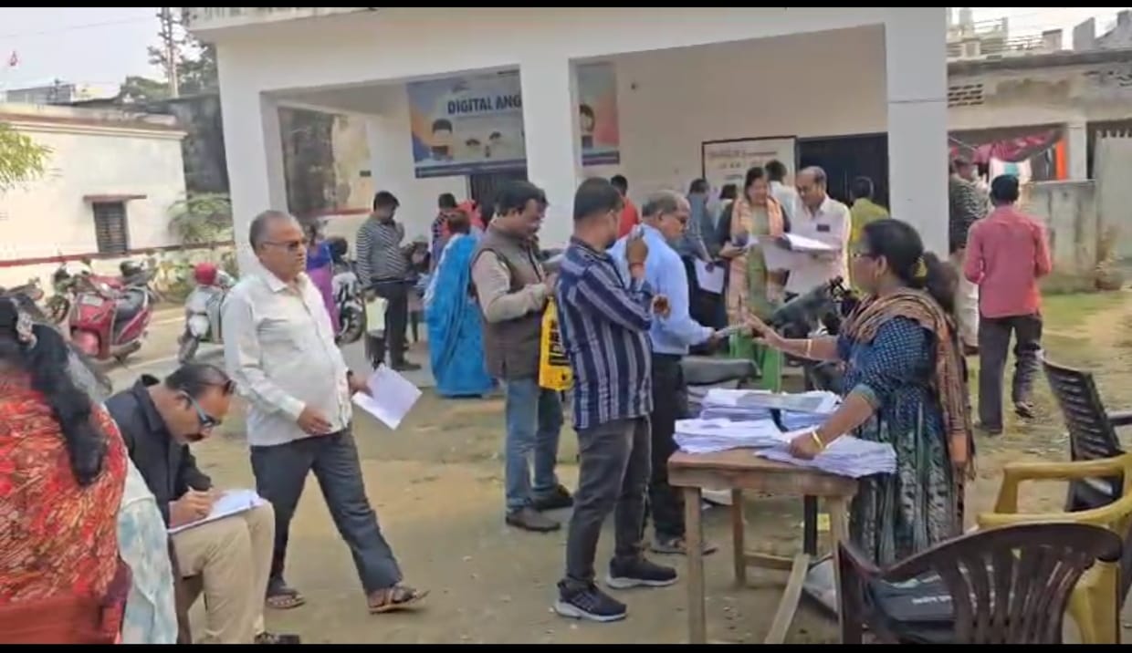 गोरखपुर के वार्ड नंबर 35 में आज SIR फॉर्म भरने का विशेष कैंप आयोजित