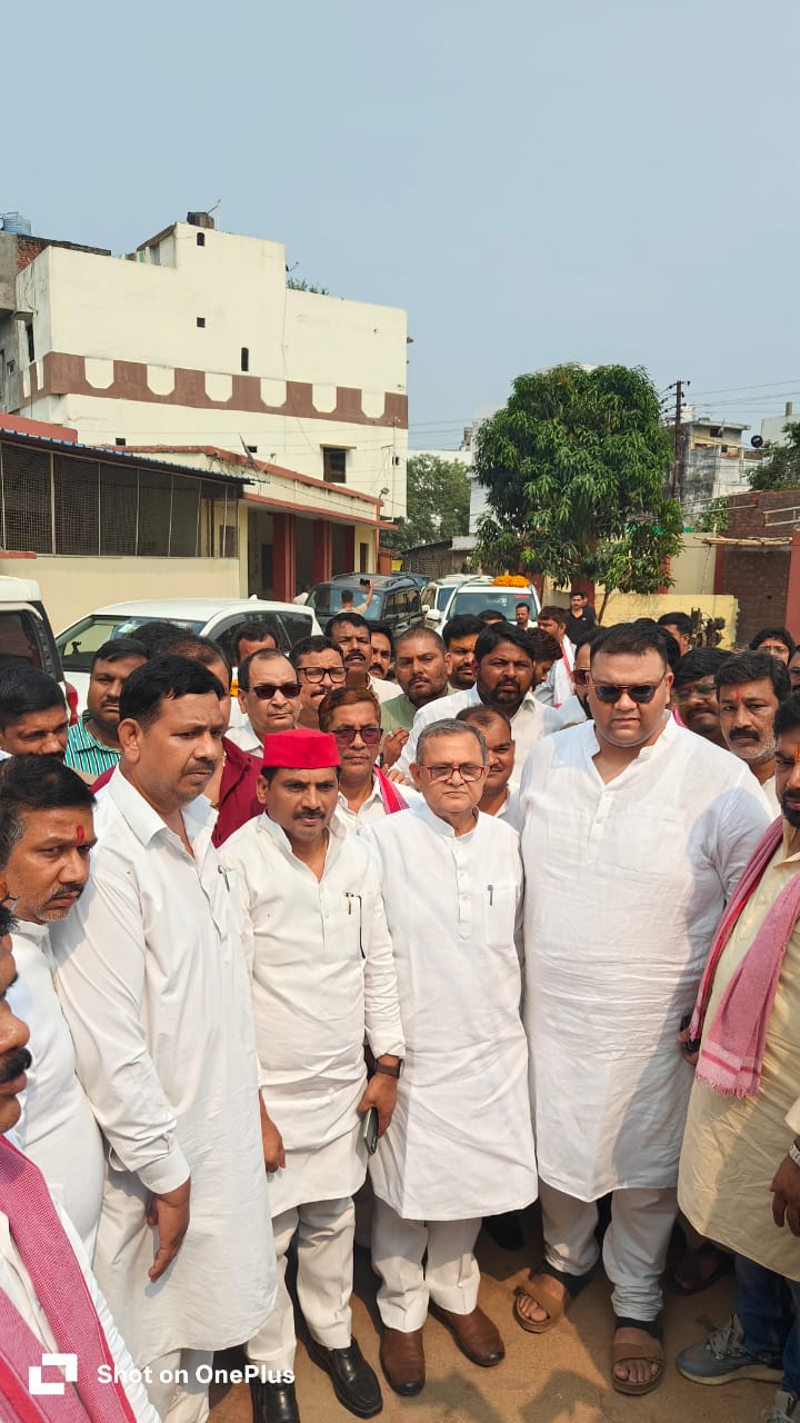 समाजवादी पार्टी सांसद सनातन पांडे ने सरकार पर बोला हमला, बोले- लोकतंत्र खतरे में, हिटलरशाही तरीके से चलाई जा रही सरकार