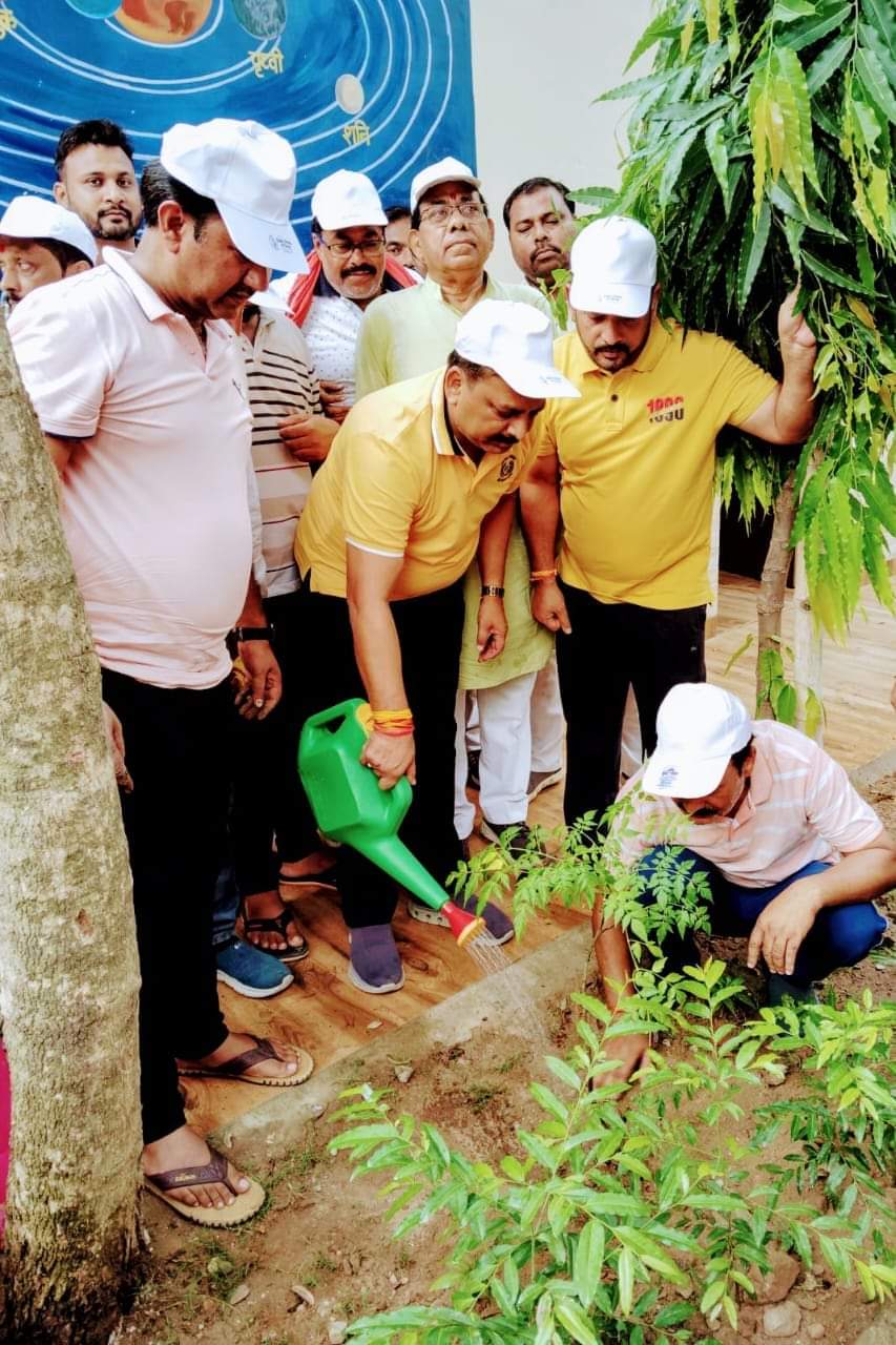भारतीय जनता पार्टी के लिए सत्ता सेवा का माध्यम है जबकि अन्य दलों के लोग सिर्फ लूट, भ्रष्टाचार कर अपना परिवार मजबूत करना चाहते हैं- डॉ धर्मेंद्र सिंह