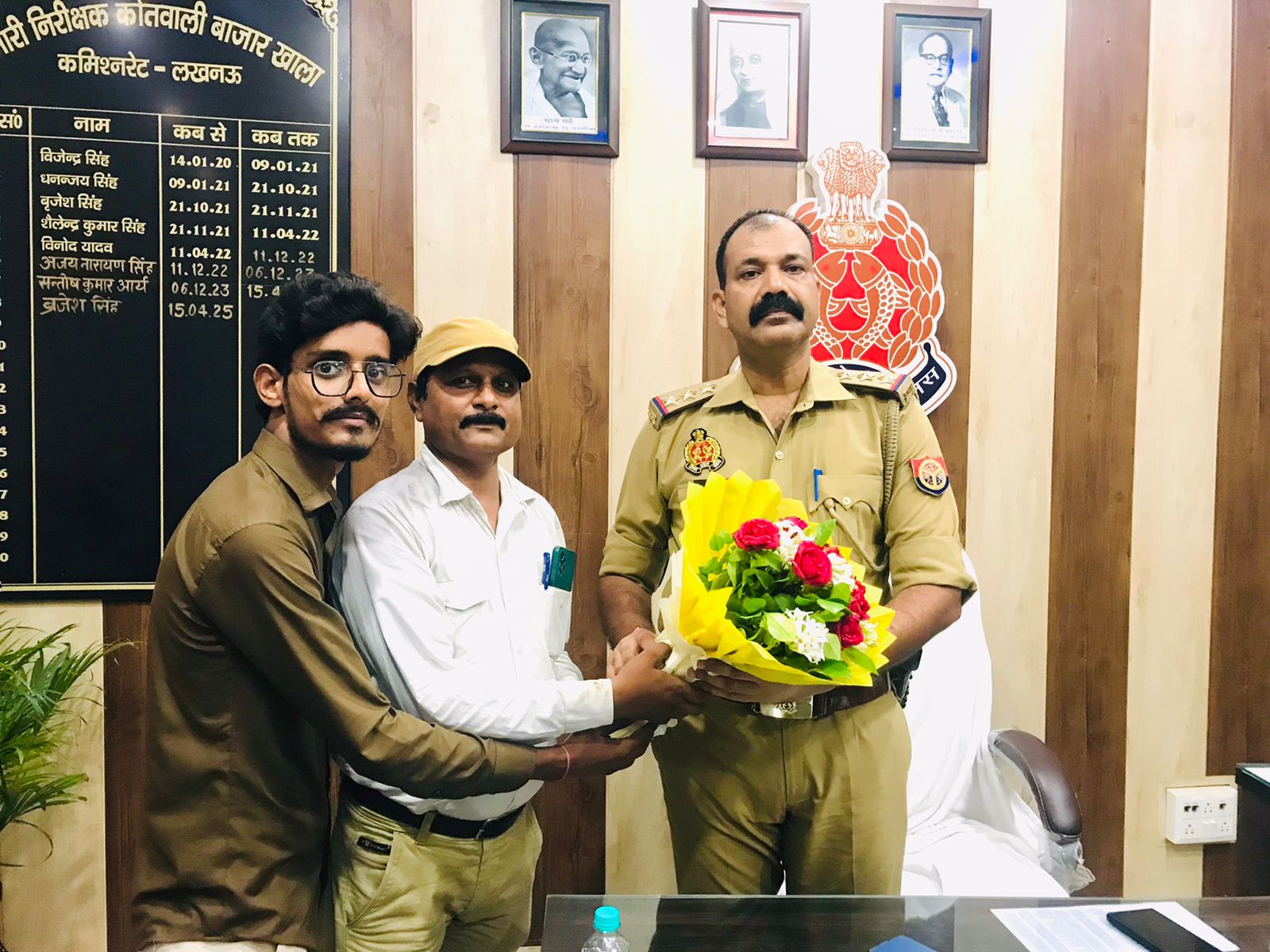 एस आई न्यूज़ ब्यूरो चीफ की थाना बाजार खाला प्रभारी से शिष्टाचार भेंट"