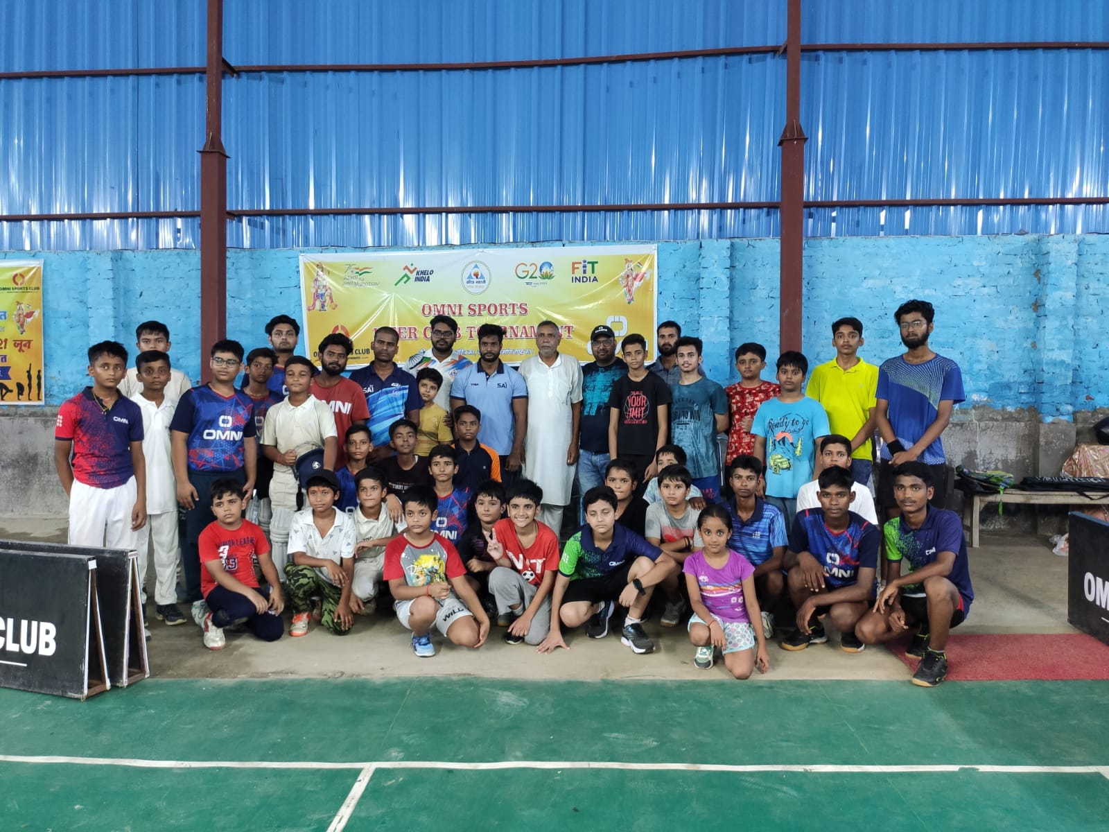 चैम्पियन खिलाड़ी विनय कुमार का गृह जनपद गोरखपुर में आगमन पर प्राइड ऑफ गोरखपुर से समन्नित गया।