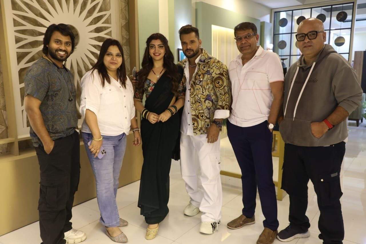 एसआरके म्यूजिक की फिल्म "रिश्ते" में एक बार फिर से नज़र आएंगे खेसारीलाल यादव और रति पांडेय, होली में होगी रिलीज