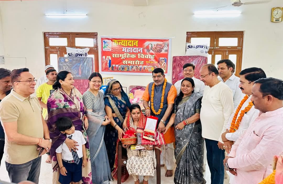 समाज सेविका सुधा मोदी द्वारा कन्यादान महादान कार्यक्रम