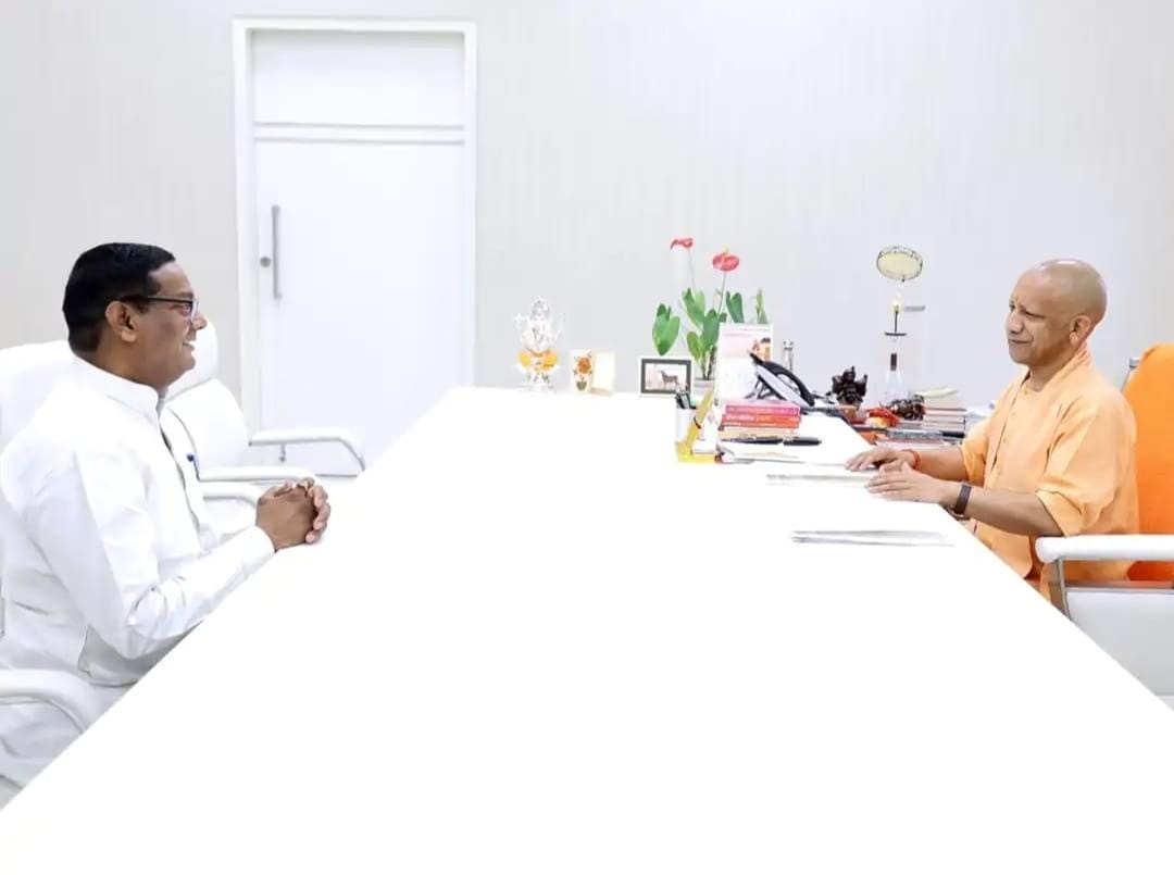 महाराजगंज विधायक ने मुख्यमंत्री योगी से की मुलाकात: