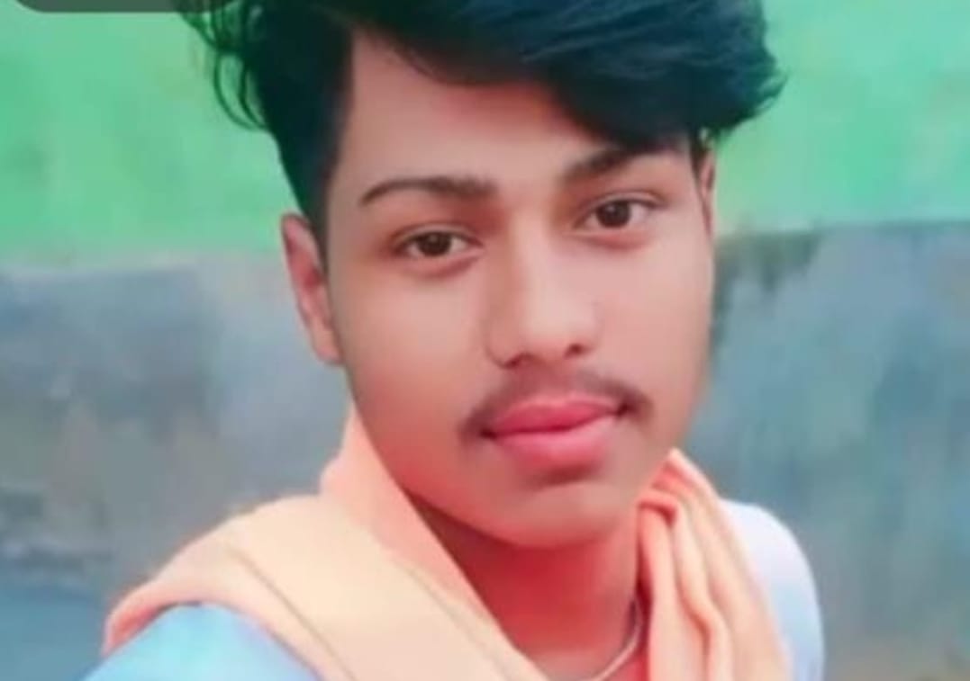 रोडवेज बस की चपेट में आने से युवक की दर्दनाक मौत