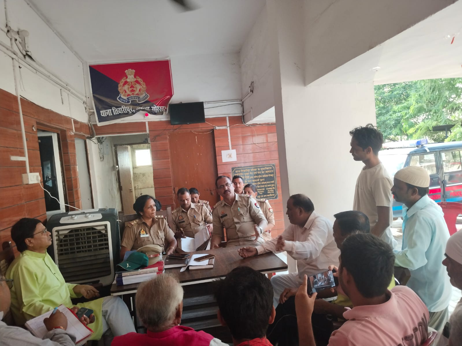 गोरखपुर तिवारीपुर थाना में की गई पिस कमेटी    की बैठक दिए गए सुझाव व निर्देश