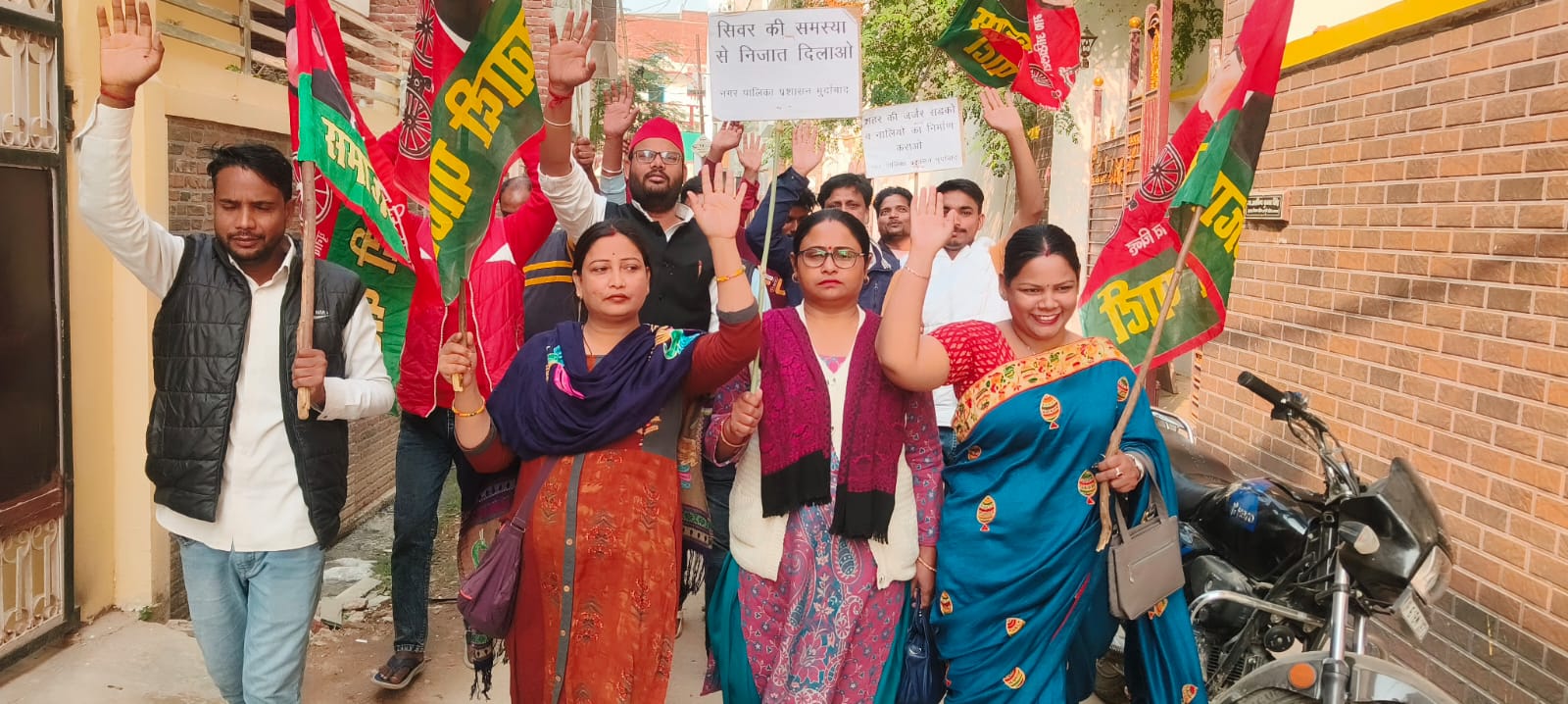 नगर पालिका की 'पोल खोल' जारी: शास्त्री नगर का बुरा हाल, सपा नेता अभिनव सिंह ने लगाया भ्रष्टाचार का आरोप