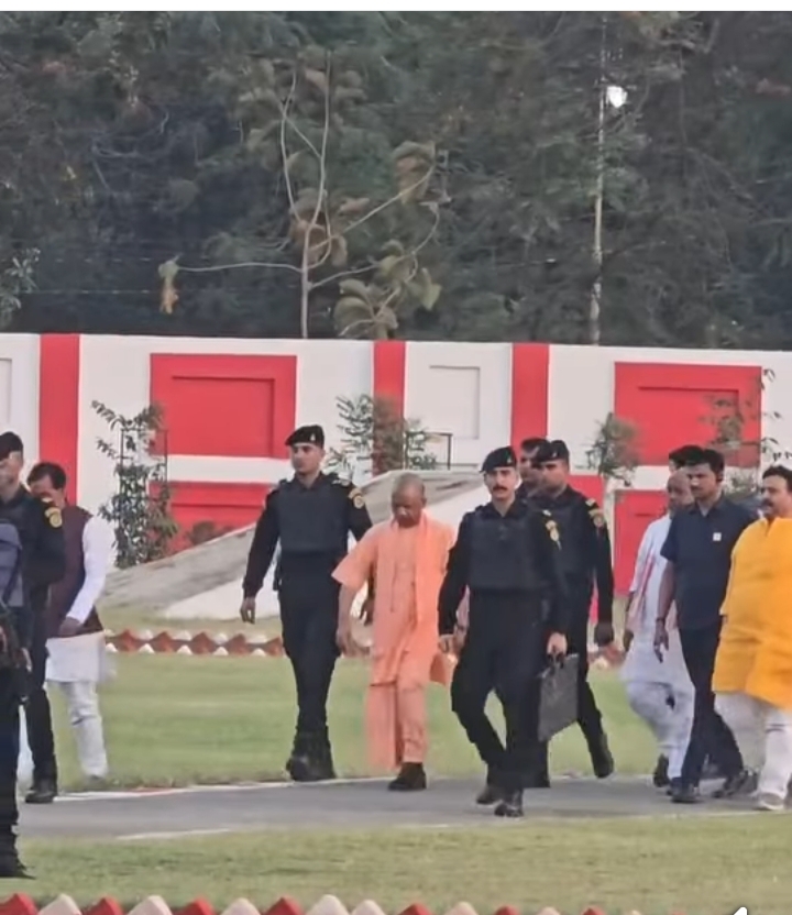 काशी में हाई अलर्ट: पीएम मोदी के दौरे से पहले सीएम योगी का दो दिवसीय दौरा, विकास कार्यों और सुरक्षा व्यवस्था की होगी बड़ी समीक्षा