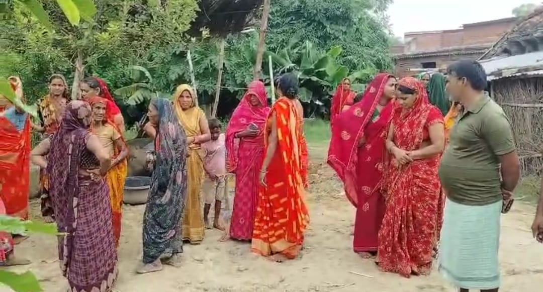 रास्ते के विवाद और चोरी पर खूनी संघर्ष, बुजुर्ग की हत्या, बेटा नाजुक