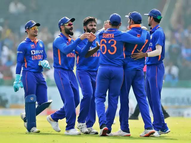 भारत ने न्यूजीलैंड को 70 रन से हराया, मोहम्मद शमी ने लिए सात विकेट