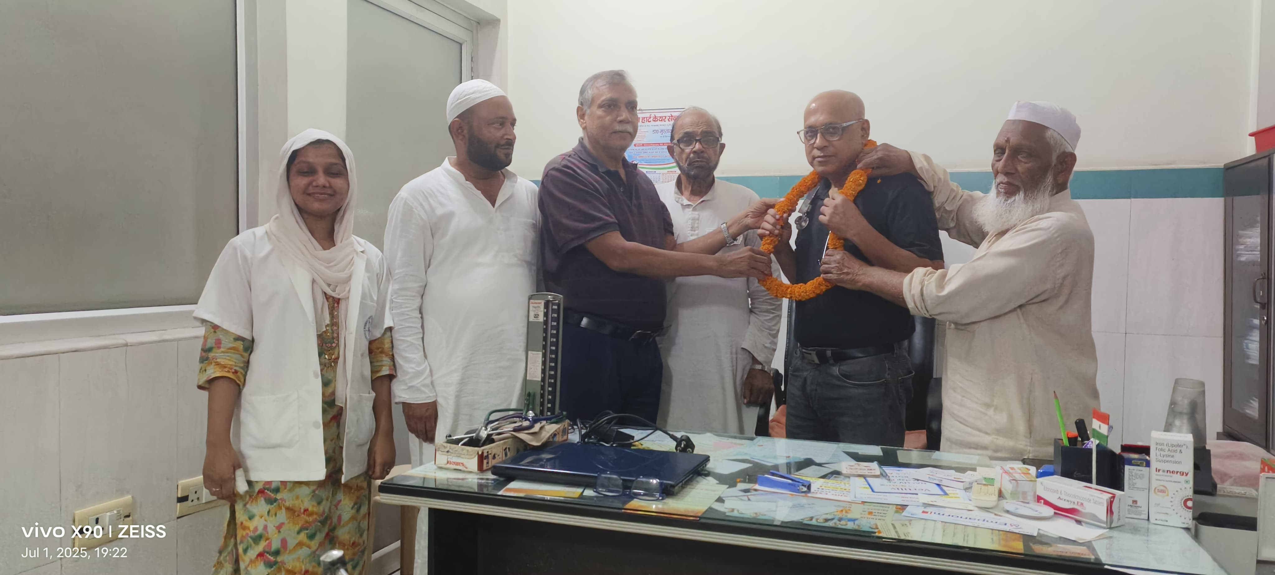 डॉक्टर्स डे पर डॉ. मुश्ताक अली हुए सम्मानित, विश्व शांति मिशन ने किया सम्मान