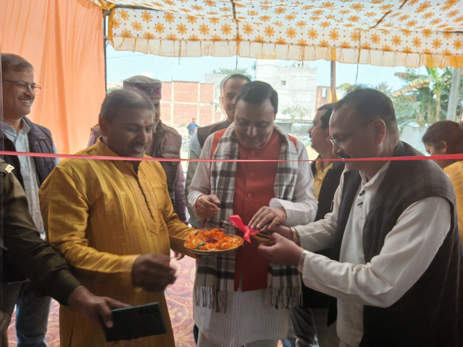 गोपाल प्रोविजन एंड मार्ट स्टोर का भव्य उद्घाटन