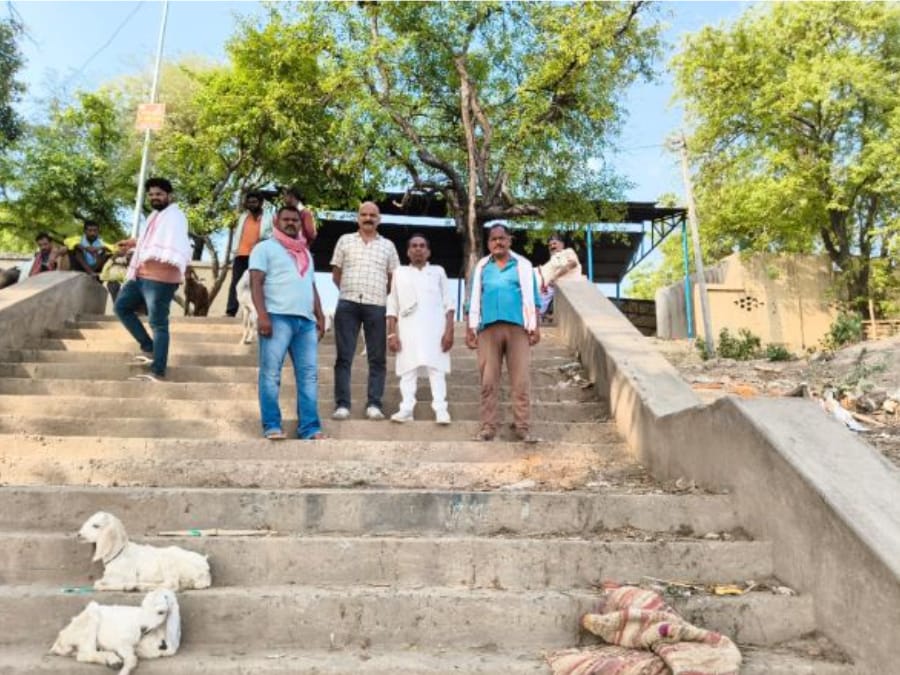 DM साहब एक नजर इधर भी!चोचकपुर के श्मशान घाट पर विद्युत शवदाह गृह बनाने की मांग हुई तेज, सजपा नेता ने सरकार से की मांग