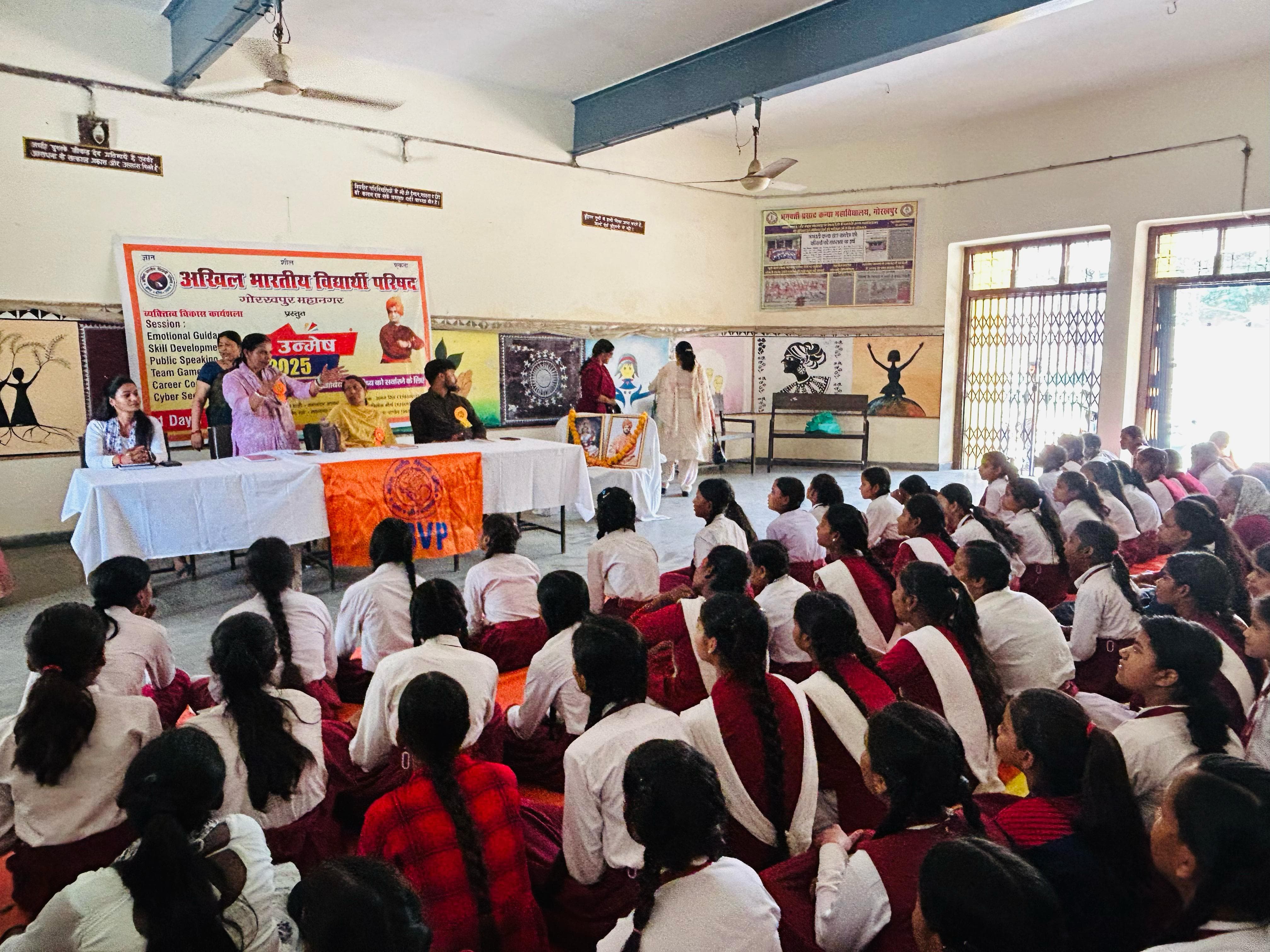 भगवती प्रसाद की छात्राओं ने  उन्मेष को सराहा, 300 विद्यार्थियों ने उठाया अभाविप के कार्यशाला का लाभ