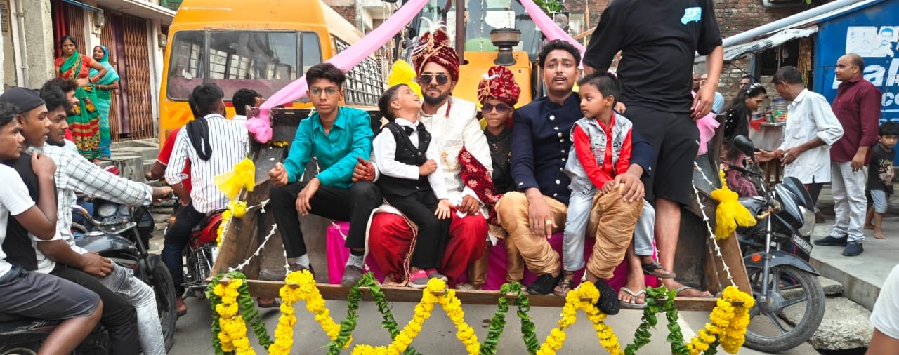 घुस जाले बिलिया में सांप बिच्छू गोजर चलेला जब चाप के बाबा के बुल्डोजर