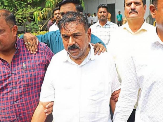 नासिक के ज्योतिषी 'कैप्टन'  अशोक खरात बलात्कार के आरोप में गिरफ्तार; छिपे हुए कैमरों से 58 अश्लील वीडियो बरामद