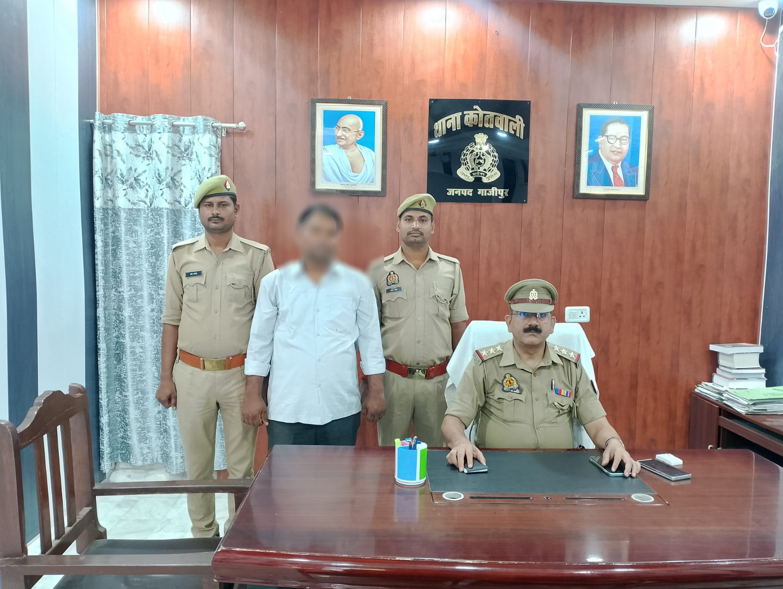 नकली मेडिकल सर्टिफिकेट बनाते युवक को पुलिस ने पकड़ा, CMO और प्रोफेसर के दस्तखत की भी नकल